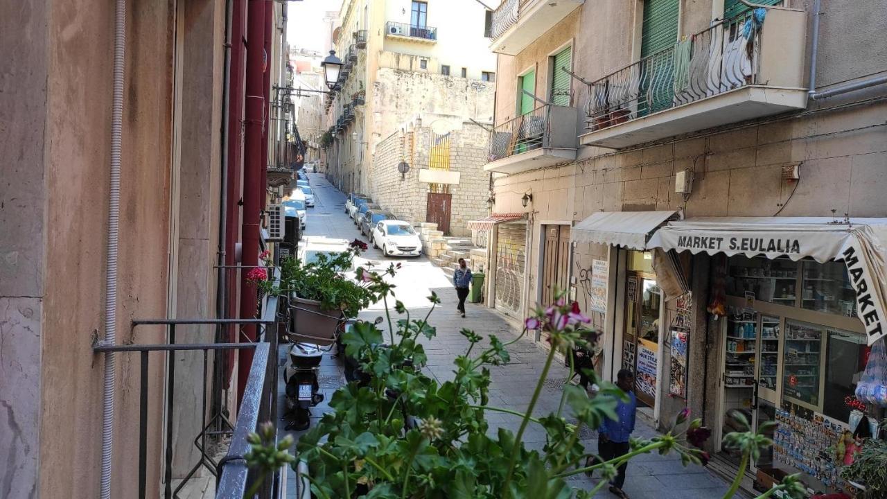 Yaki Domo Cagliari Exterior foto